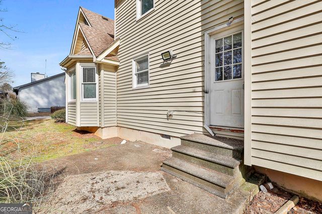 8039 Woods Lane, Jonesboro, GA 30236