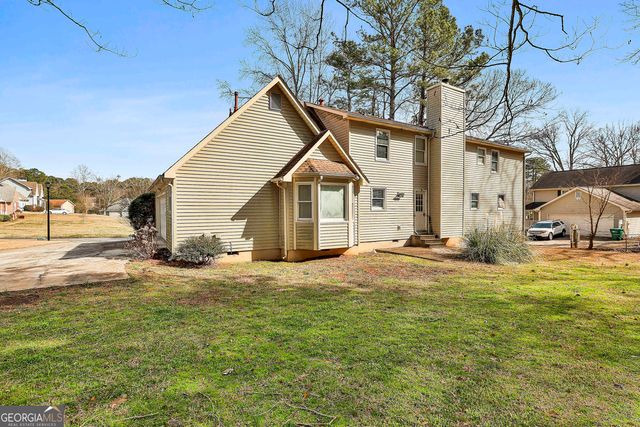 8039 Woods Lane, Jonesboro, GA 30236