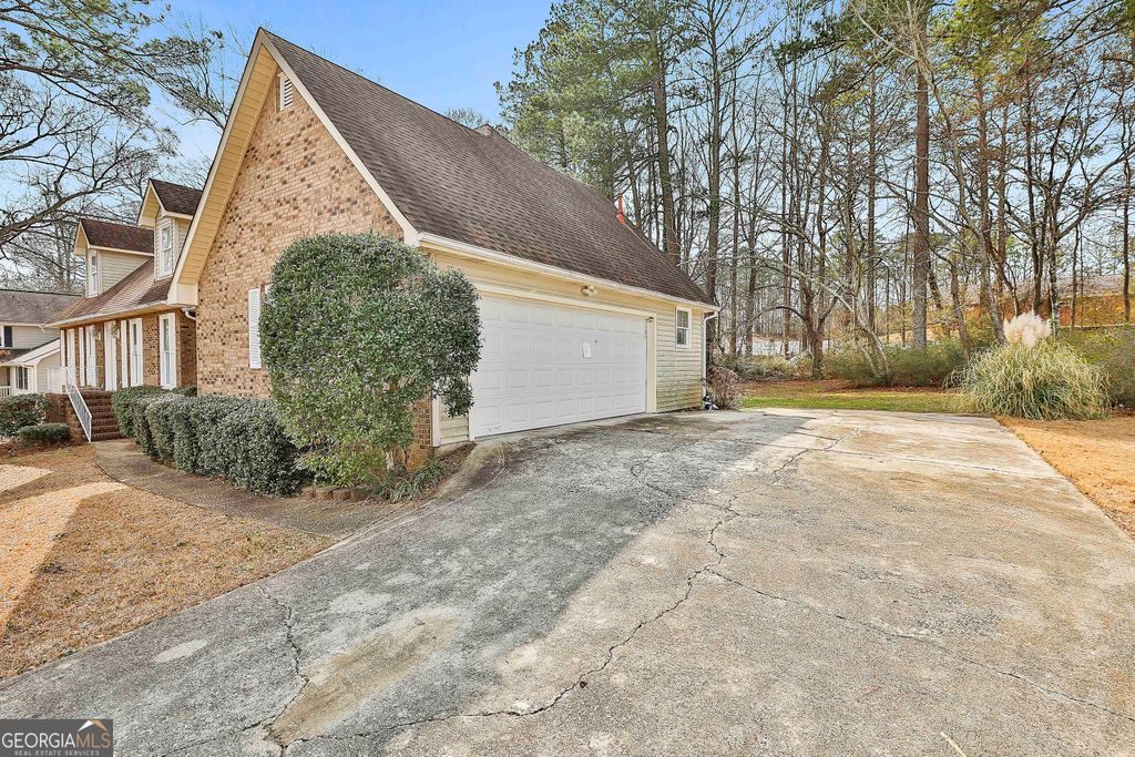 8039 Woods Lane, Jonesboro, GA 30236 — photo 3