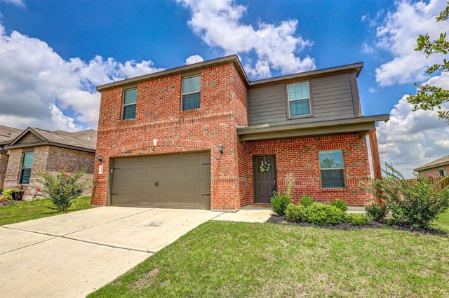 203 Drifter Drive, Newark, TX 76071