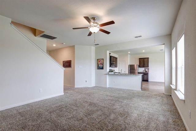 203 Drifter Drive, Newark, TX 76071