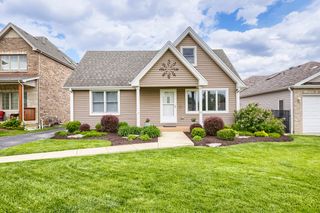 513 N Howard Avenue, Elmhurst, IL 60126