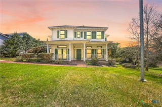 120 Oak Hideaway Drive, Canyon Lake, TX 78133