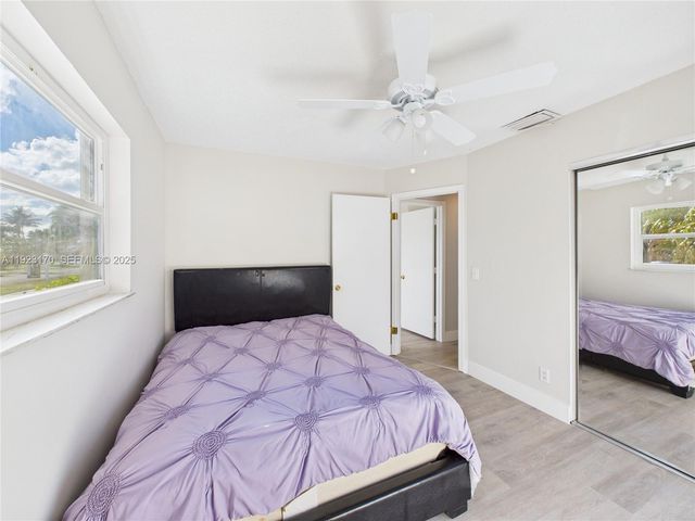 10221 SW 50th Ct, Cooper City, FL 33328