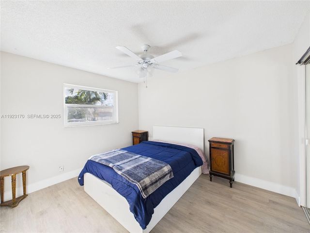 10221 SW 50th Ct, Cooper City, FL 33328