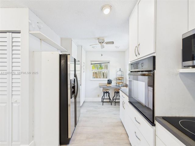 10221 SW 50th Ct, Cooper City, FL 33328