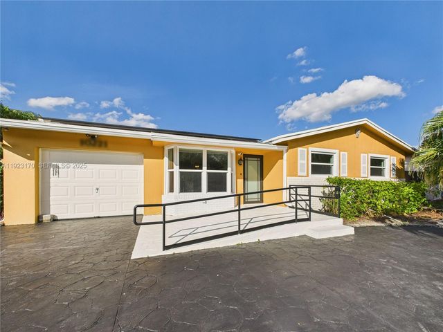 10221 SW 50th Ct, Cooper City, FL 33328