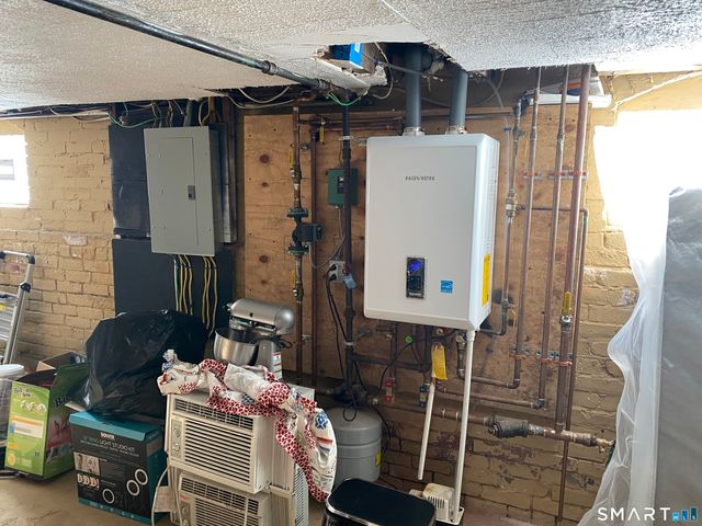 47 Wilson Avenue, Windsor, CT 06095