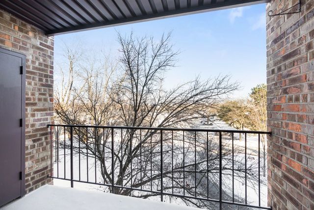 2050 Valencia Drive 300C, Northbrook, IL 60062