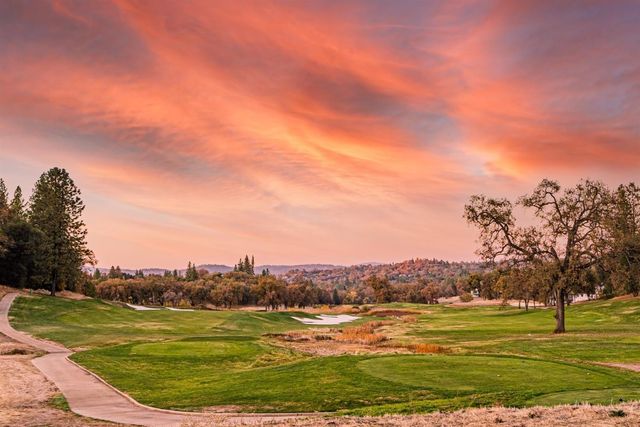 12492 Nicklaus Ct, Auburn, CA 95602