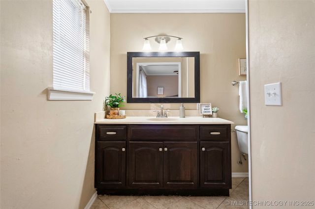 1206 N Meadow Drive, Ardmore, OK 73401