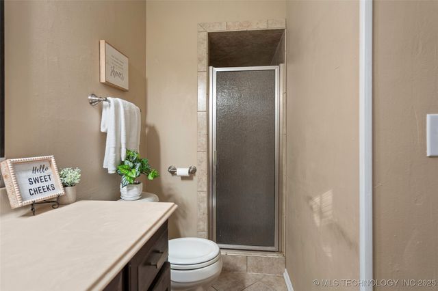 1206 N Meadow Drive, Ardmore, OK 73401