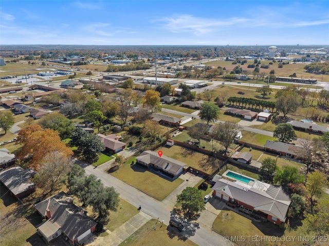1206 N Meadow Drive, Ardmore, OK 73401