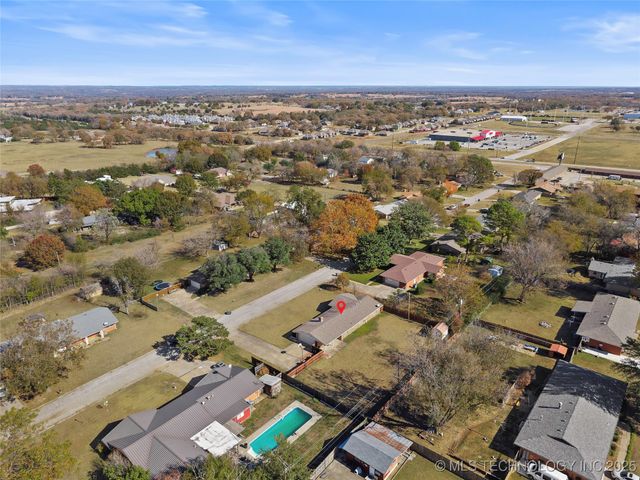 1206 N Meadow Drive, Ardmore, OK 73401