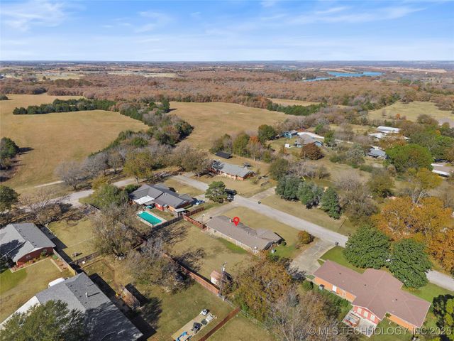 1206 N Meadow Drive, Ardmore, OK 73401