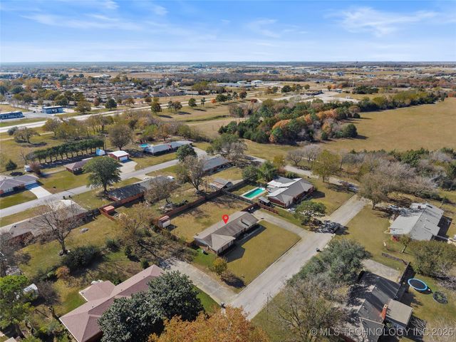 1206 N Meadow Drive, Ardmore, OK 73401