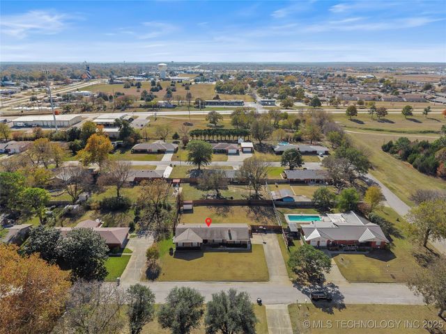 1206 N Meadow Drive, Ardmore, OK 73401