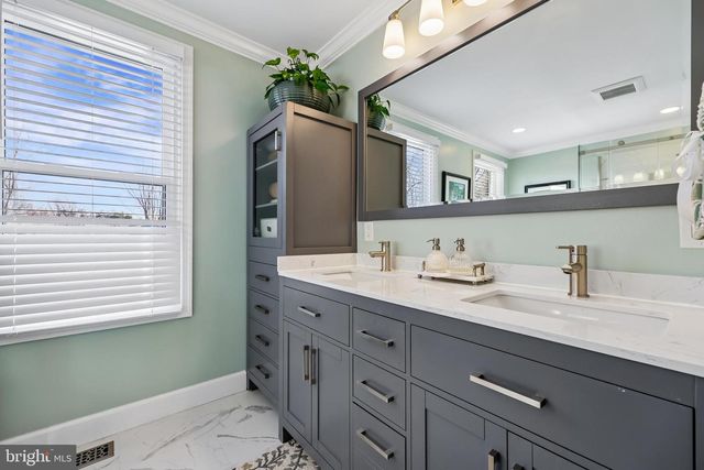 11413 HONEYBEAR LN, Germantown, MD 20876