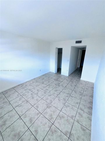12290 NE 11th Court 305, North Miami, FL 33161