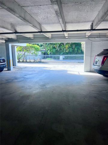 12290 NE 11th Court 305, North Miami, FL 33161