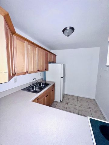 12290 NE 11th Court 305, North Miami, FL 33161