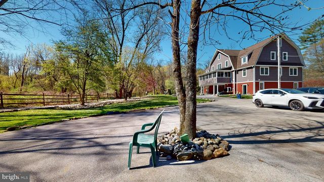 901 CRUM CREEK, Broomall, PA 19008