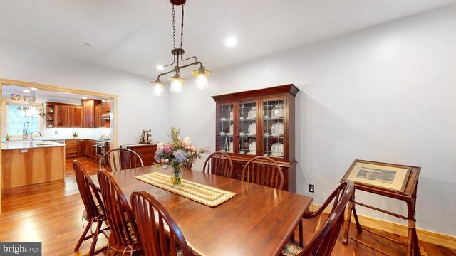 901 CRUM CREEK, Broomall, PA 19008