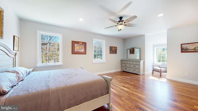 901 CRUM CREEK, Broomall, PA 19008