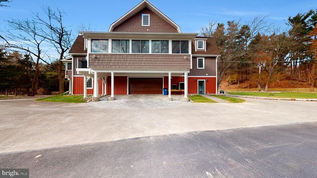 901 CRUM CREEK, Broomall, PA 19008