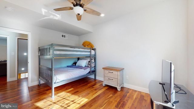 901 CRUM CREEK, Broomall, PA 19008