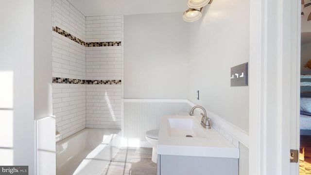 901 CRUM CREEK, Broomall, PA 19008