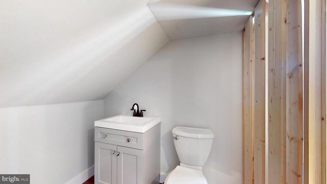 901 CRUM CREEK, Broomall, PA 19008