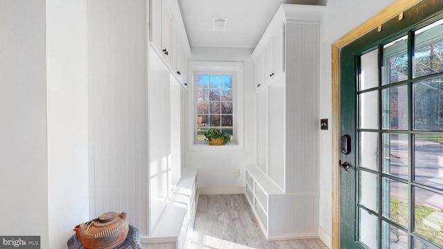 901 CRUM CREEK, Broomall, PA 19008