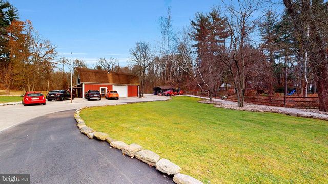 901 CRUM CREEK, Broomall, PA 19008