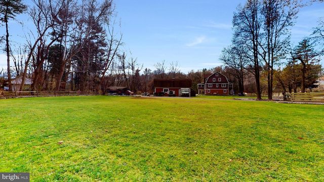 901 CRUM CREEK, Broomall, PA 19008