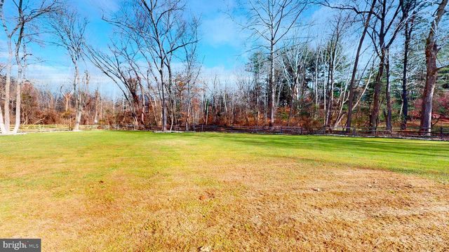 901 CRUM CREEK, Broomall, PA 19008