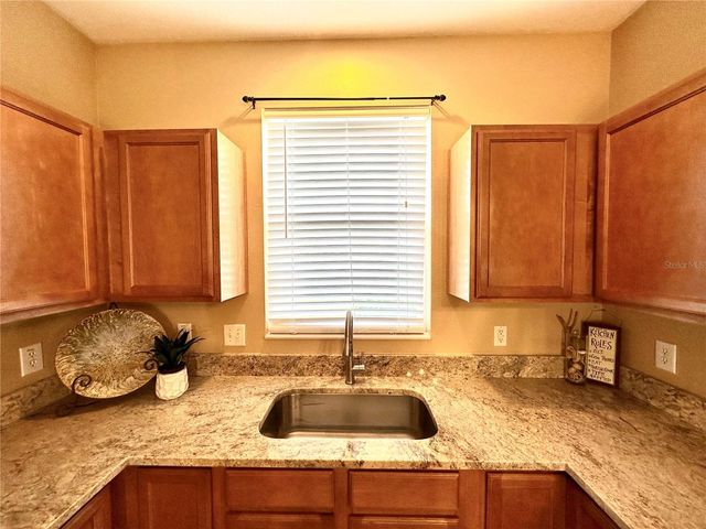 12276 COUNTRY WHITE CIRCLE, Tampa, FL 33635