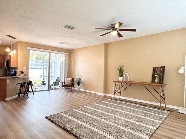 12276 COUNTRY WHITE CIRCLE, Tampa, FL 33635
