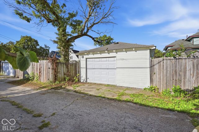 323 N Drexel Avenue, Indianapolis, IN 46201