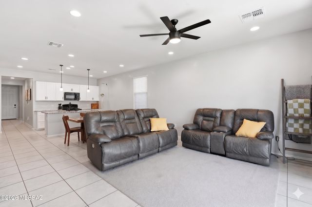 6580 E Via Arroyo Azul, Tucson, AZ 85756