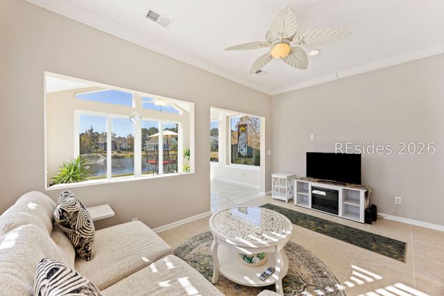 19 Pomegranate Ln, Bluffton, SC 29909