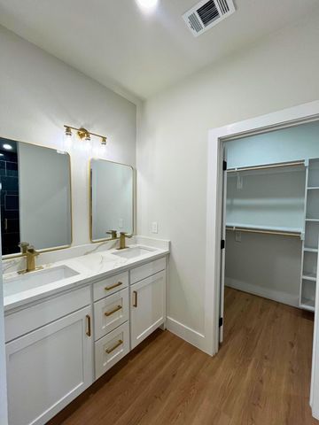 5917 Barkridge Drive, Granbury, TX 76048