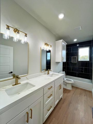 5917 Barkridge Drive, Granbury, TX 76048