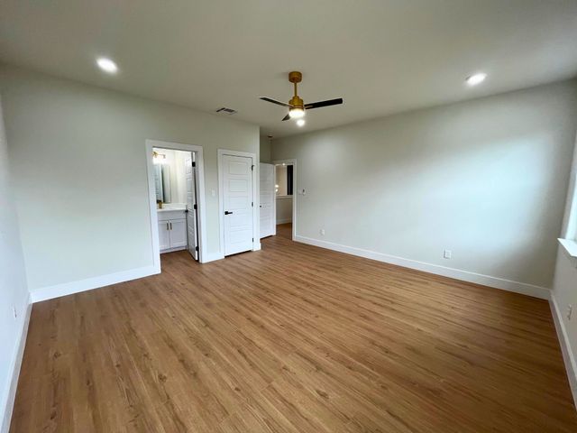 5917 Barkridge Drive, Granbury, TX 76048