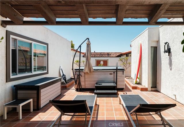 758 Barracuda Way, Laguna Beach, CA 92651