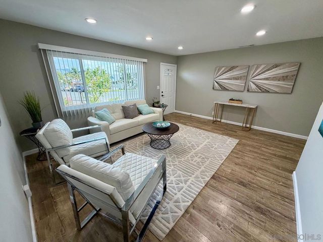 1188 Waxwing Dr., Vista, CA 92083