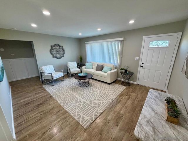 1188 Waxwing Dr., Vista, CA 92083