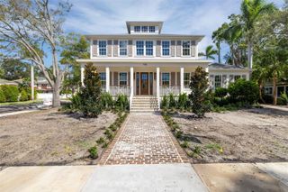 705 17TH AVENUE NE, St Petersburg, FL 33704