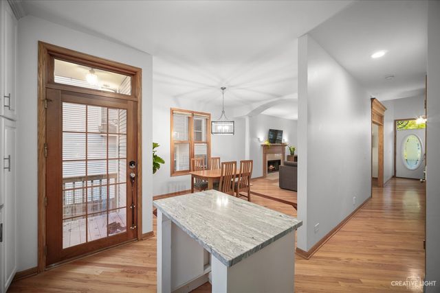 320 N Wright Street, Naperville, IL 60540