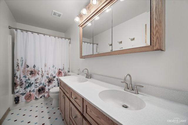 320 N Wright Street, Naperville, IL 60540